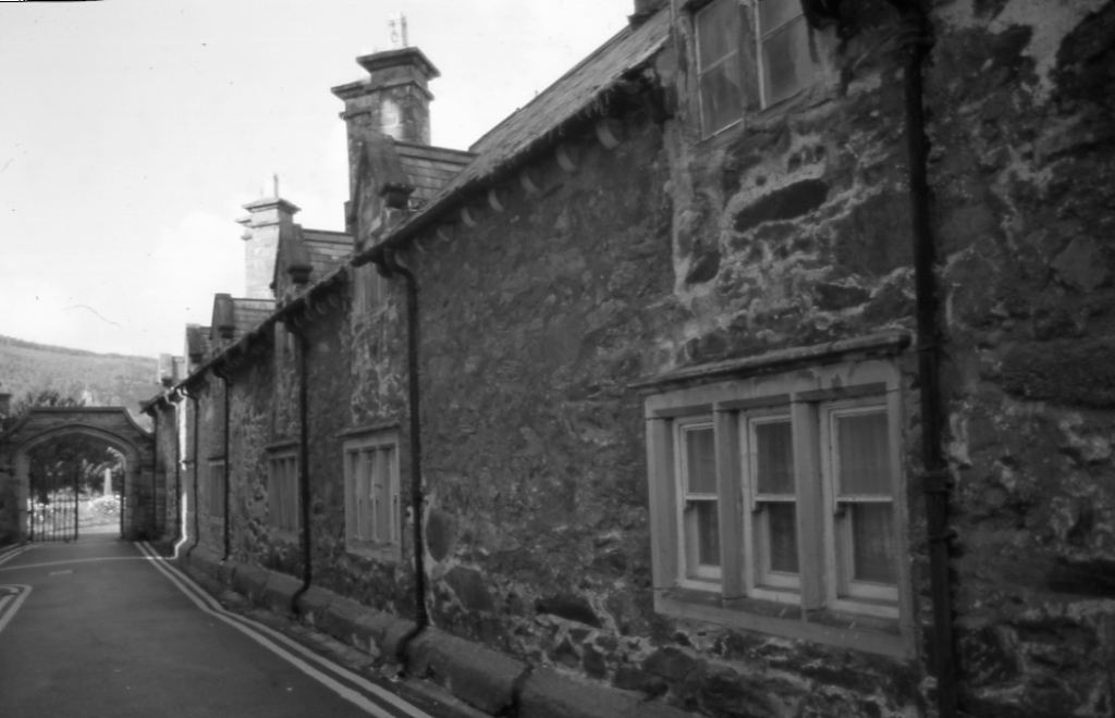 Elusendai Llanrwst, 1976